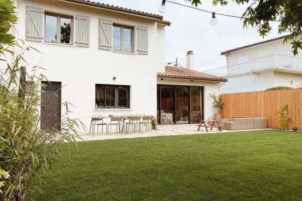 Embellissement extérieur d'une maison individuelle