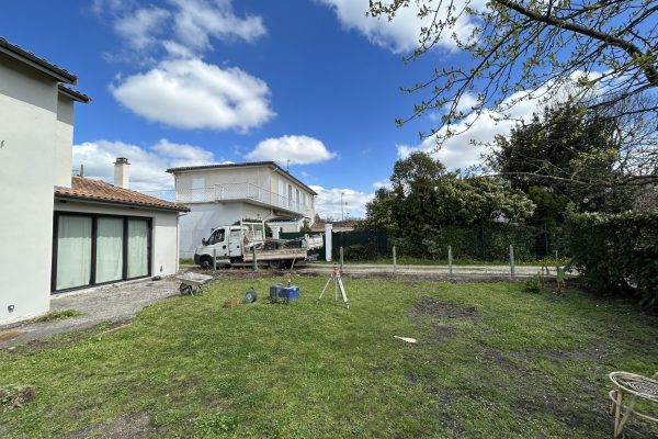 Embellissement extérieur d'une maison individuelle
