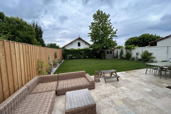 Embellissement extérieur d'une maison individuelle